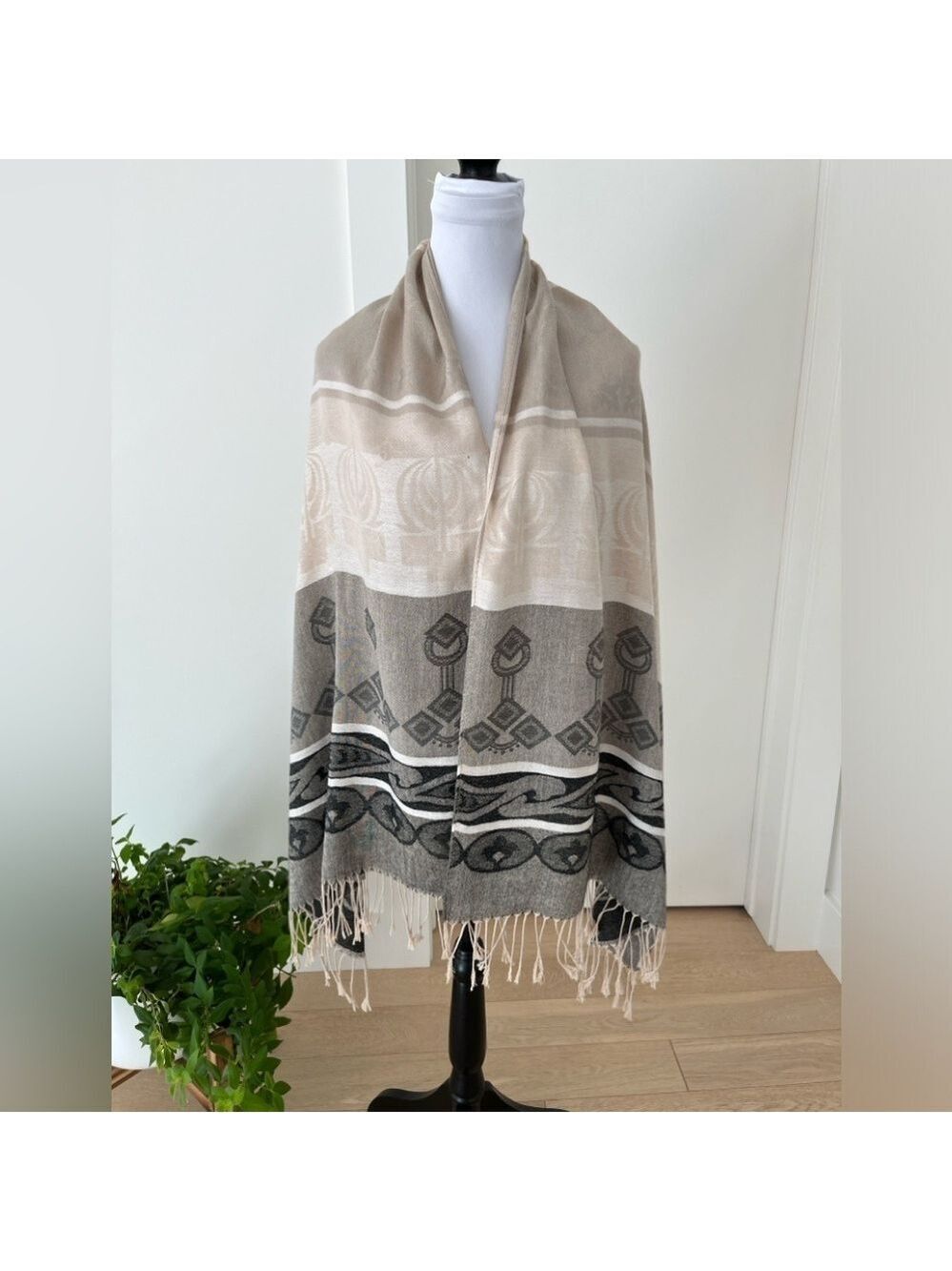 PASHMINA Scarf Shawl Wrap Geometric Designs Soft Neutral Travel Lightweight Chic